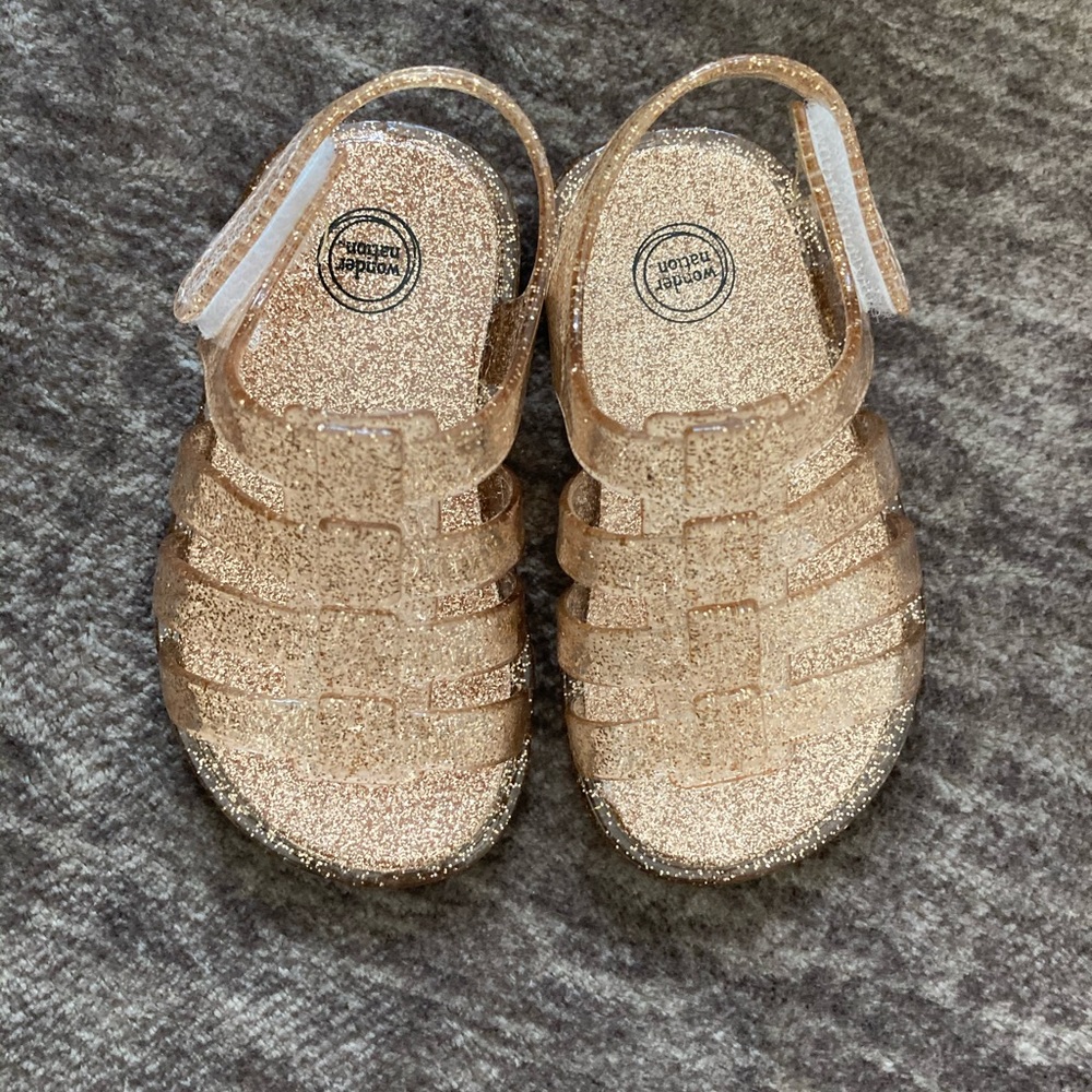 NEW sparkly gold toddler size 3 sandals